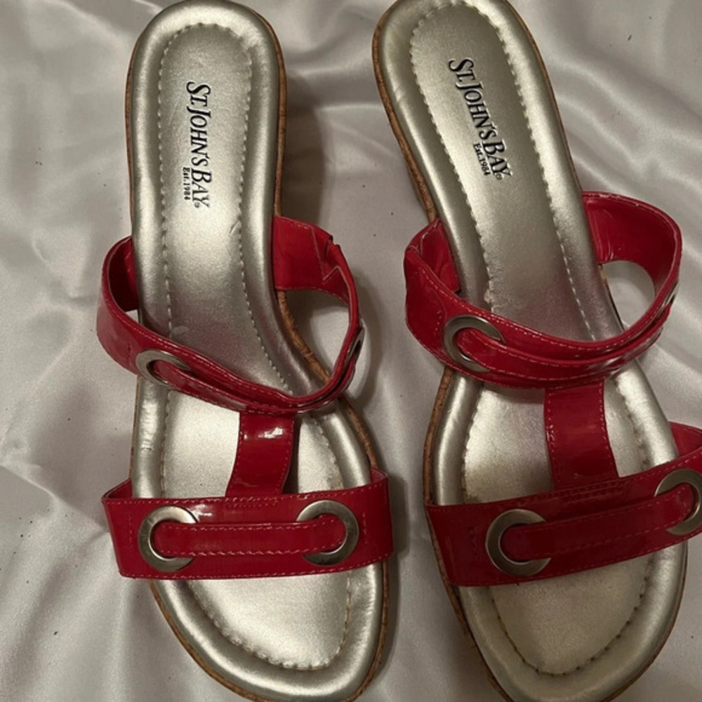 VINTAGE~PINK~ST JOHN’S BAY~ PINK SANDALS~ 8.5